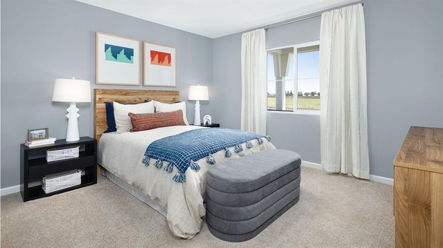 2327 Labrusca St, Manteca, CA 95337