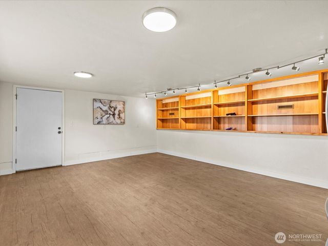 2540 E Phinney Bay Place, Bremerton, WA 98312