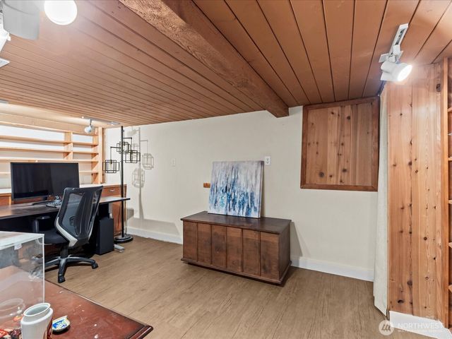 2540 E Phinney Bay Place, Bremerton, WA 98312