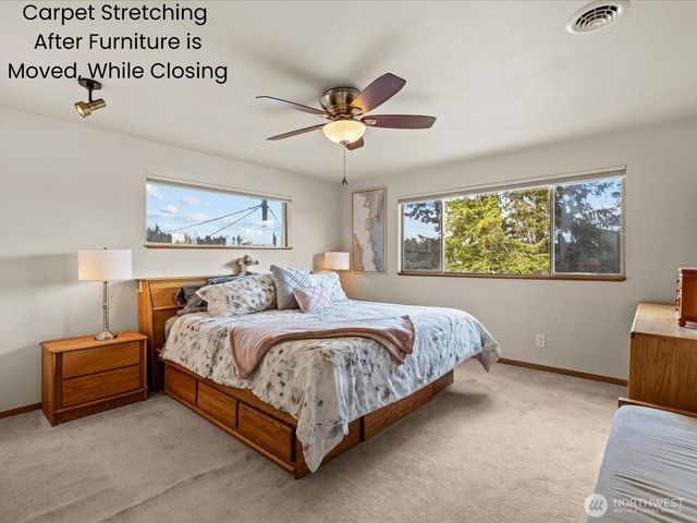 2540 E Phinney Bay Place, Bremerton, WA 98312