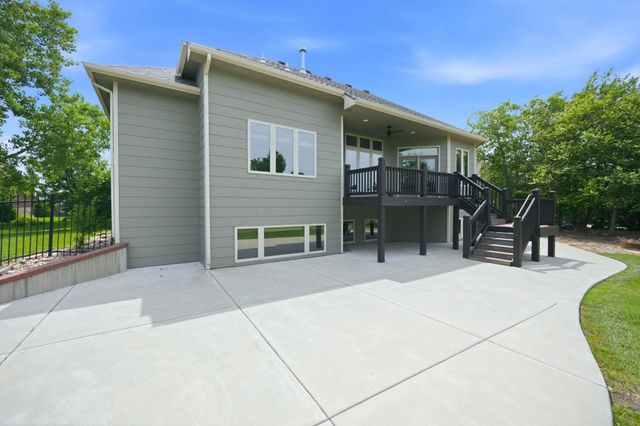 13716 E Mainsgate St, Wichita, KS 67228