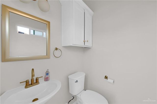 3904 Robin Avenue, Mcallen, TX 78504