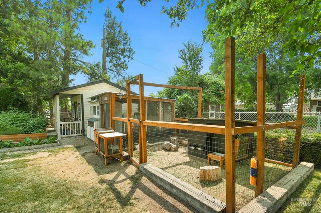 127 Ruth Lane, Nampa, ID 83686
