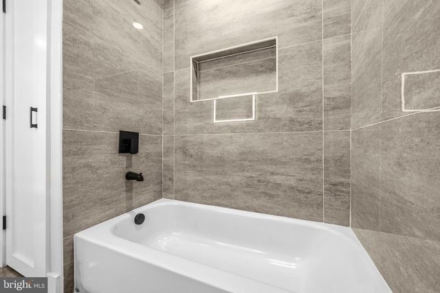 703 NORTHWEST DR, Silver Spring, MD 20901