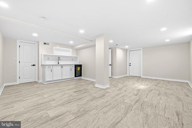 703 NORTHWEST DR, Silver Spring, MD 20901