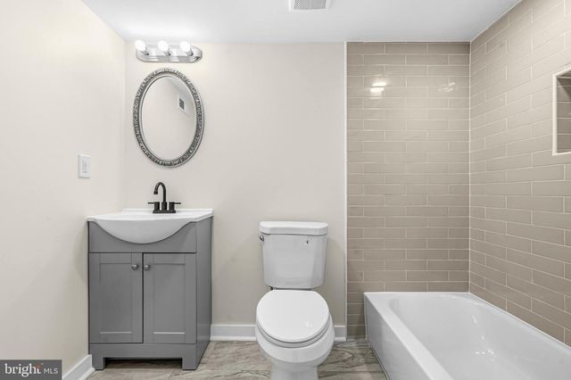 703 NORTHWEST DR, Silver Spring, MD 20901