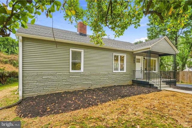 703 NORTHWEST DR, Silver Spring, MD 20901