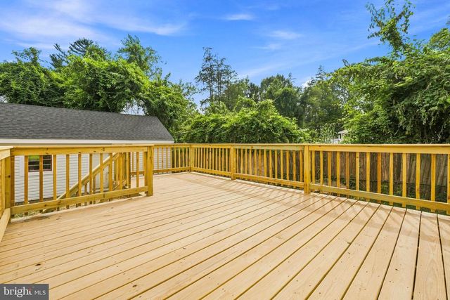 703 NORTHWEST DR, Silver Spring, MD 20901