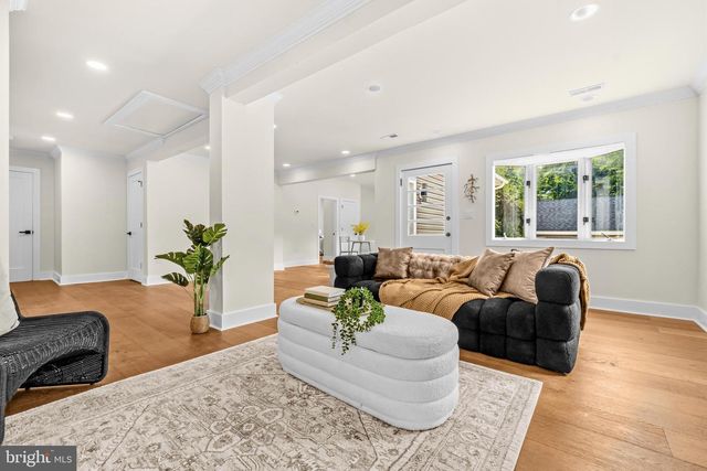 703 NORTHWEST DR, Silver Spring, MD 20901