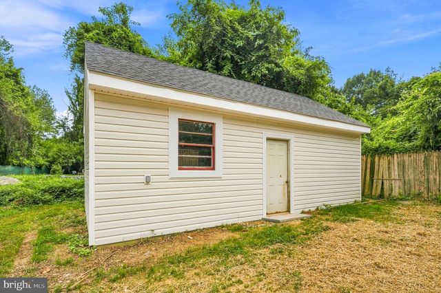 703 NORTHWEST DR, Silver Spring, MD 20901