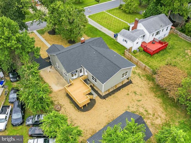 703 NORTHWEST DR, Silver Spring, MD 20901