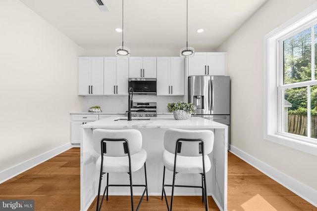 703 NORTHWEST DR, Silver Spring, MD 20901