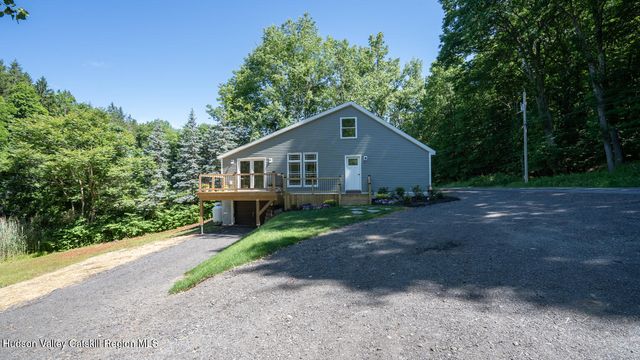 205 Mcclellan Road, Nassau, NY 12123