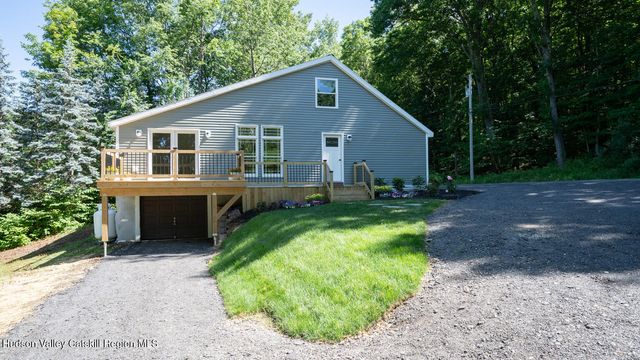 205 Mcclellan Road, Nassau, NY 12123