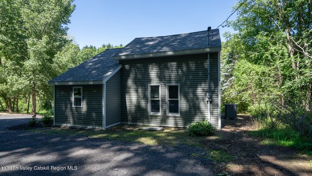 205 Mcclellan Road, Nassau, NY 12123