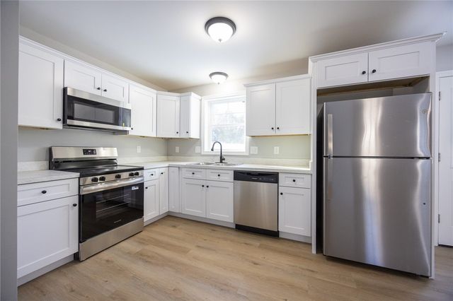 16 Pine Way Boulevard, Coventry, RI 02816