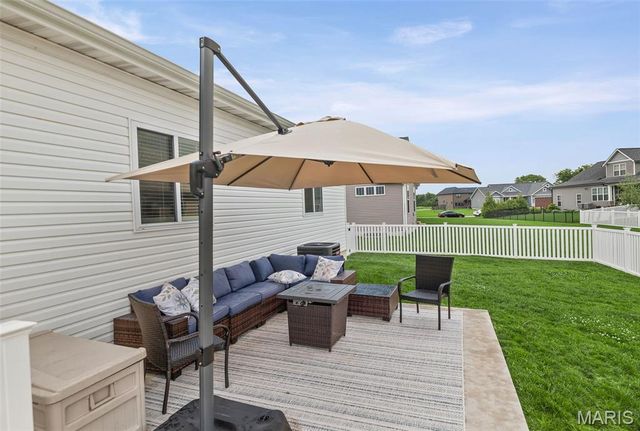 7112 Richmond Drive, Glen Carbon, IL 62034