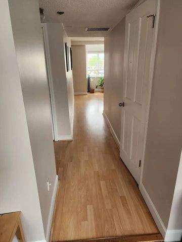 64 Wharf Street J2, Salem, MA 01970