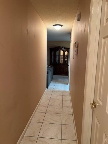 203 Suffolk E, Boca Raton, FL 33434