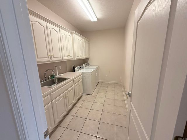 1724 Oakbrook Drive, Sherwood, AR 72120