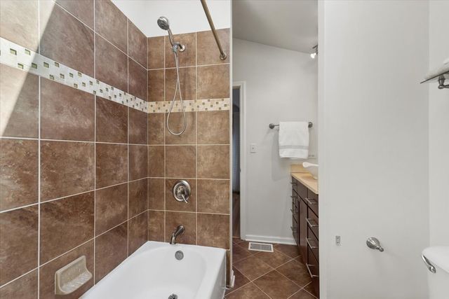 1203 Florence Avenue, Evanston, IL 60202