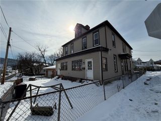 719/721 Hickory Street, Martins Ferry, OH 43935