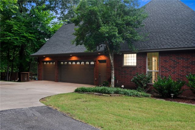 3937 Savannah Drive, Harrison, AR 72601