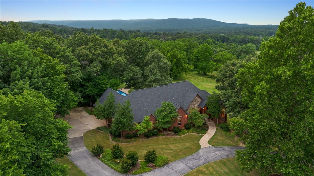 3937 Savannah Drive, Harrison, AR 72601