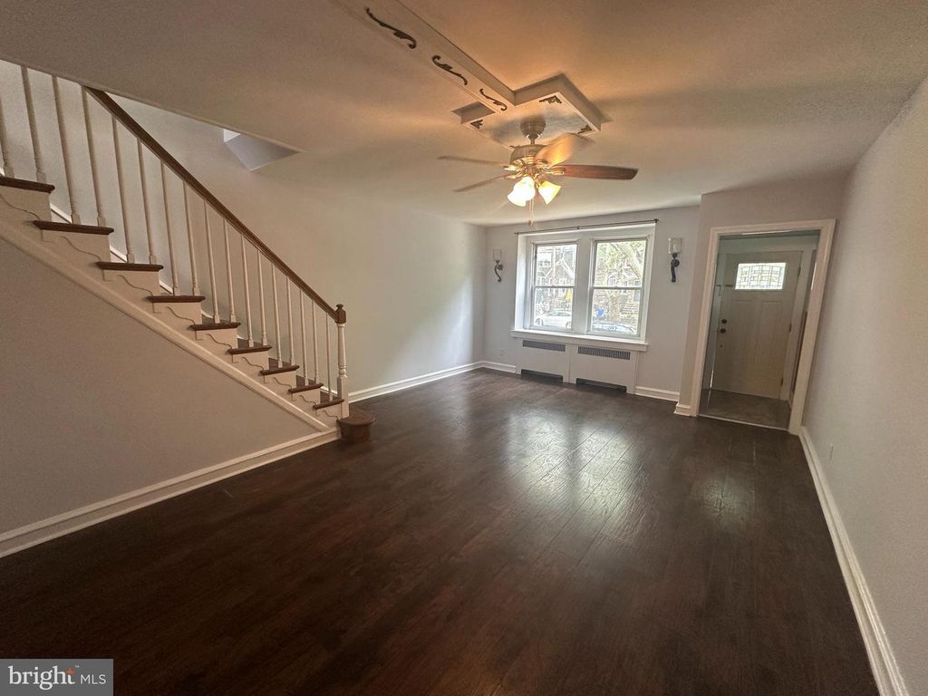 3342 LONGSHORE AVE, Philadelphia, PA 19149