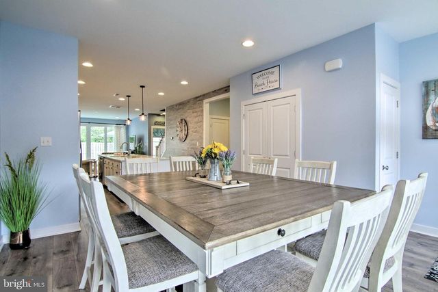 4 BLUEFIN CT, Ocean View, DE 19970