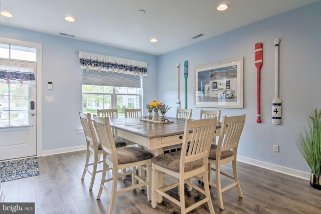 4 BLUEFIN CT, Ocean View, DE 19970