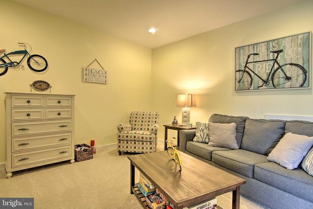 4 BLUEFIN CT, Ocean View, DE 19970