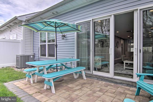 4 BLUEFIN CT, Ocean View, DE 19970