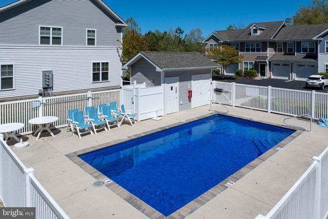 4 BLUEFIN CT, Ocean View, DE 19970
