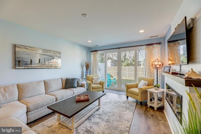 4 BLUEFIN CT, Ocean View, DE 19970
