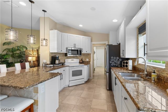 15382 Queen Angel WAY, Bonita Springs, FL 34135