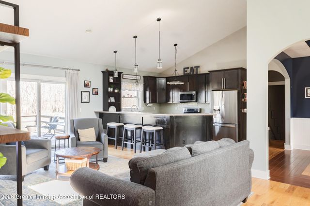 5682 Joshua Drive, Eaton Rapids, MI 48827