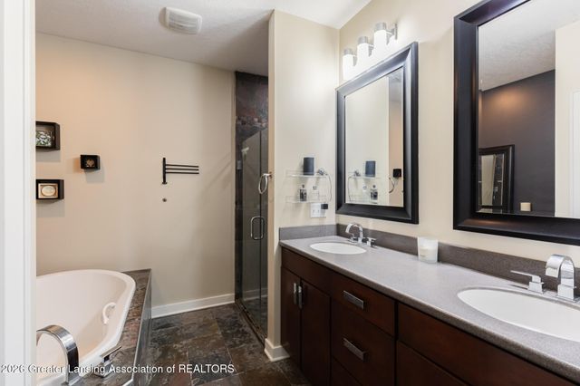 5682 Joshua Drive, Eaton Rapids, MI 48827