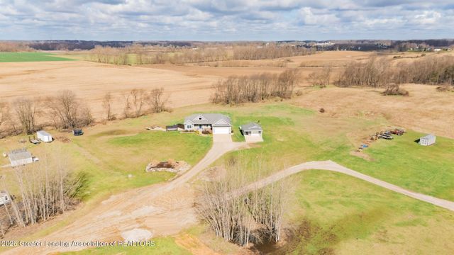 5682 Joshua Drive, Eaton Rapids, MI 48827