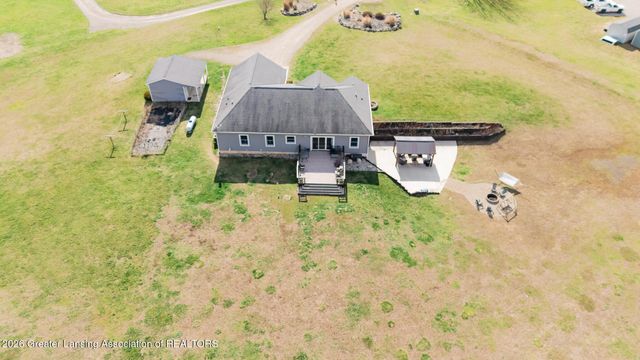 5682 Joshua Drive, Eaton Rapids, MI 48827