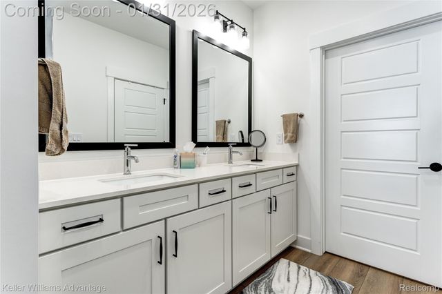 1617 Landings Lane, Milford Charter Township, MI 48381