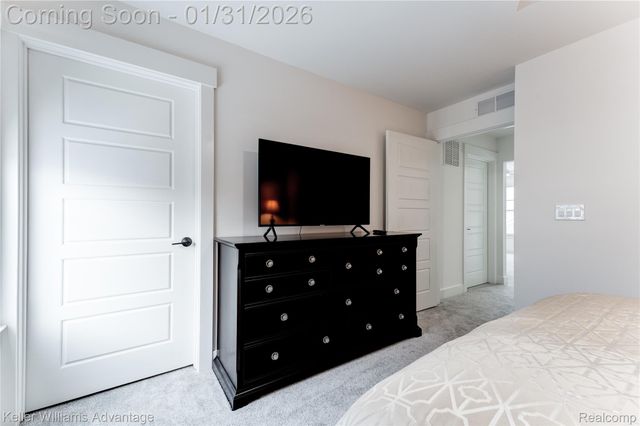 1617 Landings Lane, Milford Charter Township, MI 48381