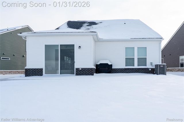 1617 Landings Lane, Milford Charter Township, MI 48381