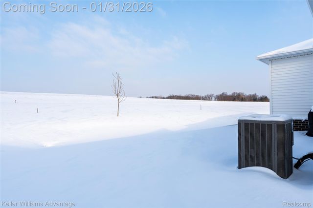 1617 Landings Lane, Milford Charter Township, MI 48381