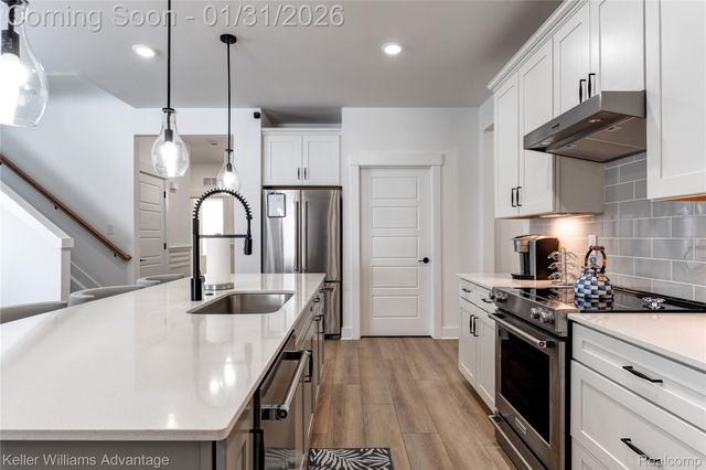 1617 Landings Lane, Milford Charter Township, MI 48381