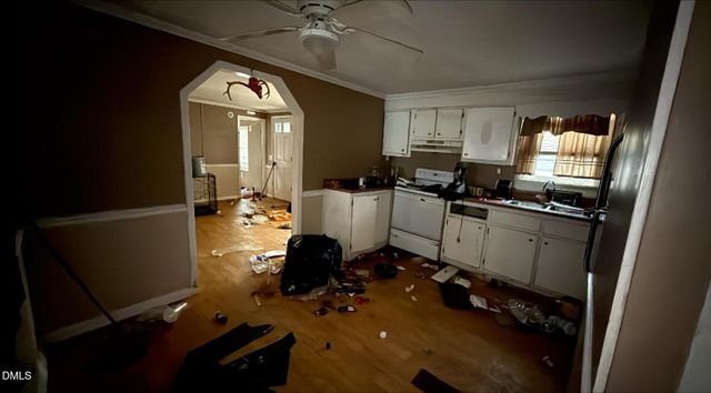 484 Yellow Skin Road, Autryville, NC 28318