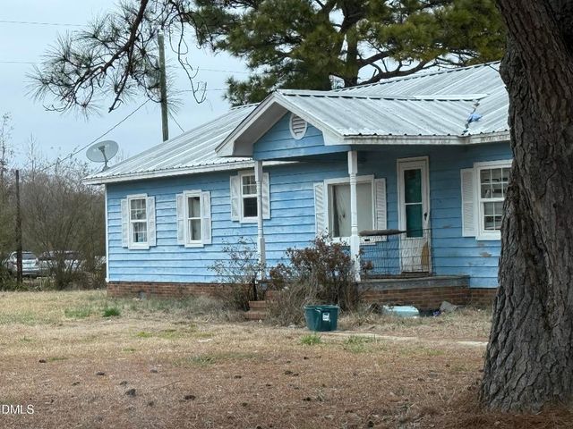 484 Yellow Skin Road, Autryville, NC 28318