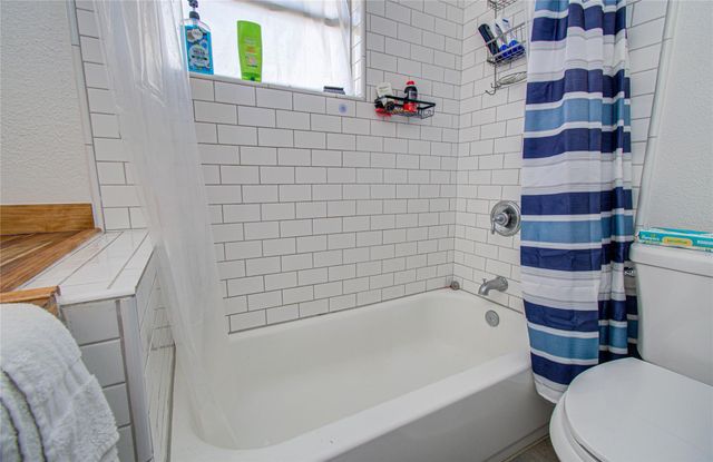 1710 W 11th Street, Freeport, TX 77541