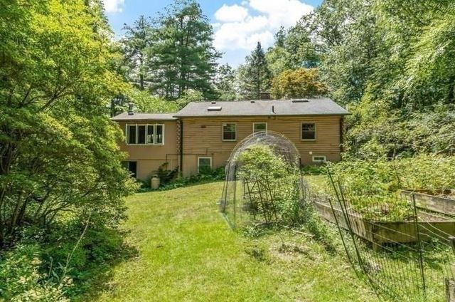 10 Old Shirley Rd 10, Harvard, MA 01451