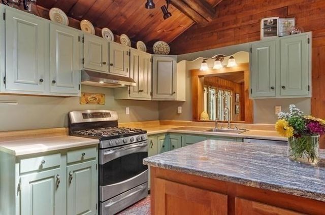 10 Old Shirley Rd 10, Harvard, MA 01451